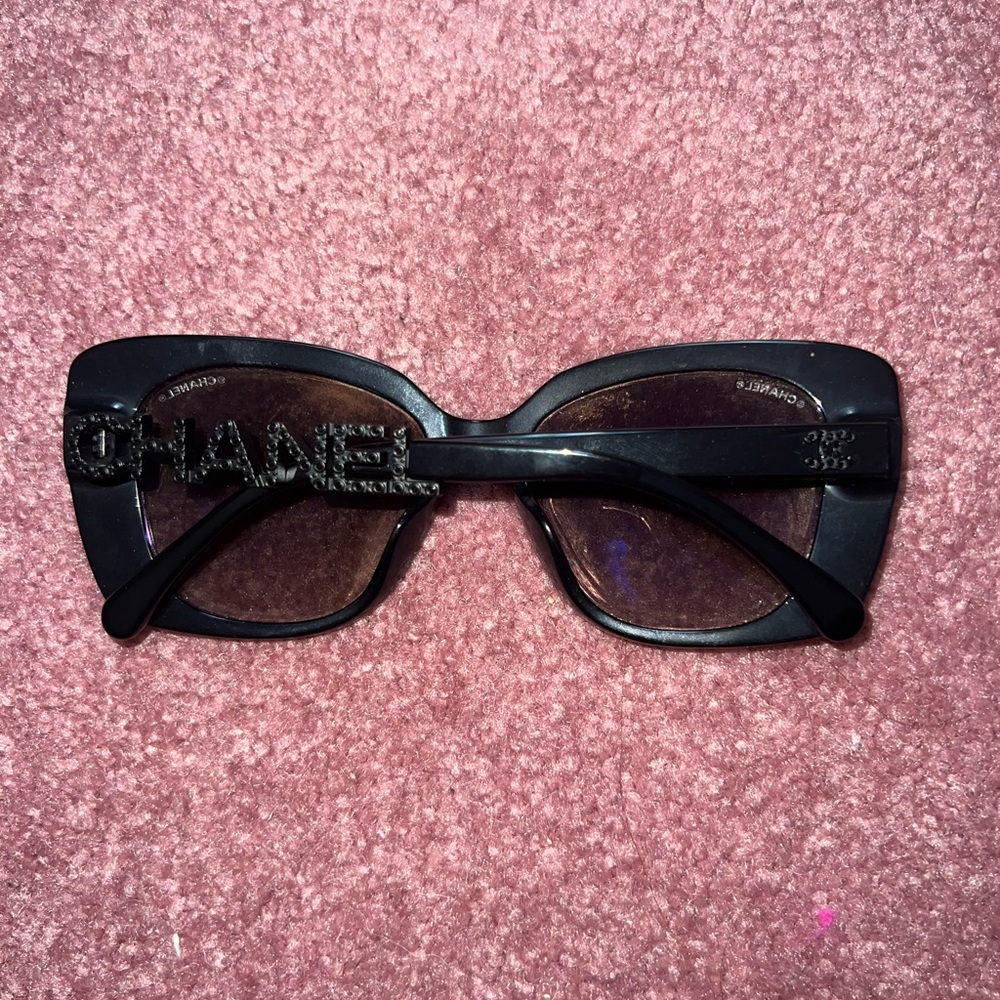 Chanel sunglasses - Picture 6 of 11